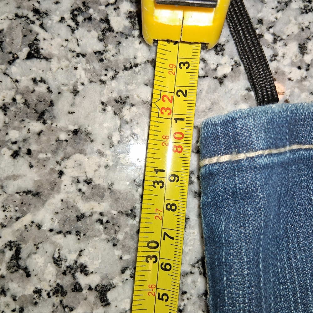 BKE Women's Faded Blue Jeans - Picture 9 of 11